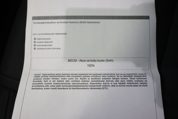 Esittelykuva VOLVO EX30 täyssähköautosta.