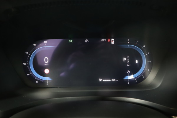 Esittelykuva VOLVO V60 bensiiniautosta.