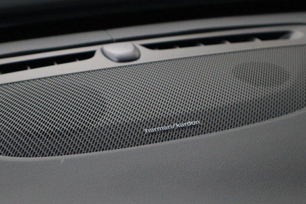 Esittelykuva VOLVO XC90 lataushybridiautosta.