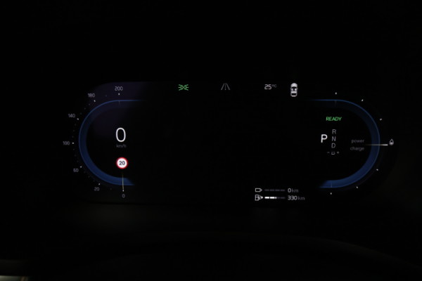 Esittelykuva VOLVO V60 lataushybridiautosta.