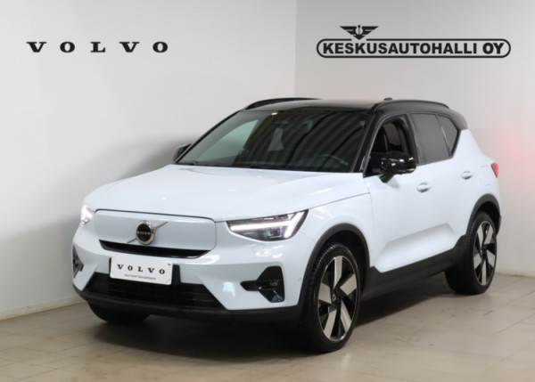 Esittelykuva VOLVO XC40 täyssähköautosta.