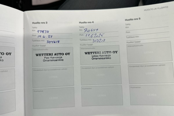 Esittelykuva VOLVO XC90 lataushybridiautosta.