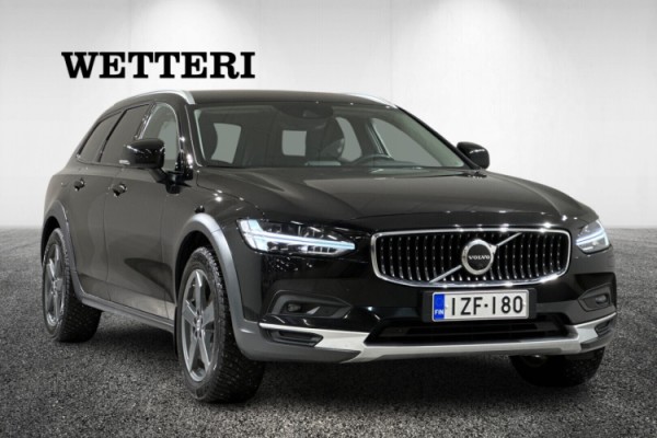 Esittelykuva VOLVO V90 CROSS COUNTRY dieselautosta.