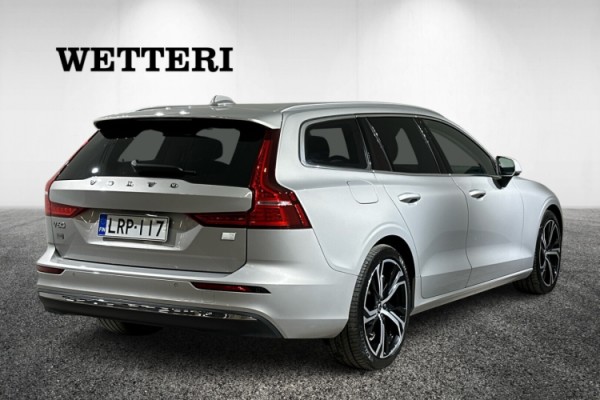 Esittelykuva VOLVO V60 lataushybridiautosta.