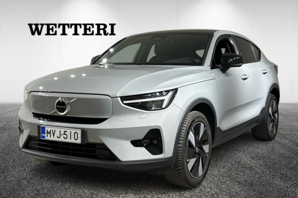Esittelykuva VOLVO C40 täyssähköautosta.