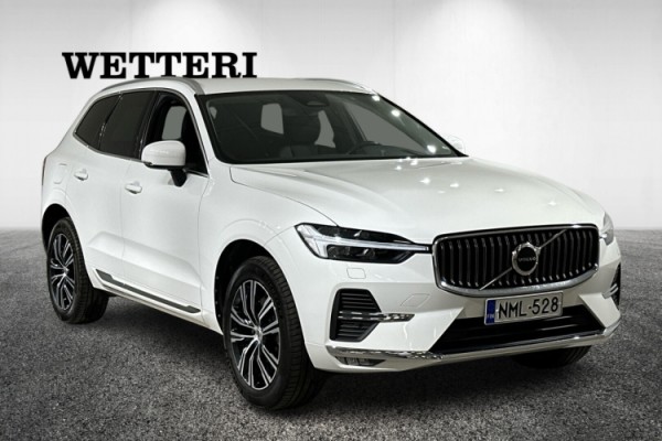 Esittelykuva VOLVO XC60 kevythybridiautosta.