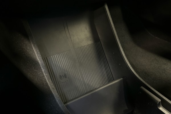 Esittelykuva VOLVO EX30 täyssähköautosta.