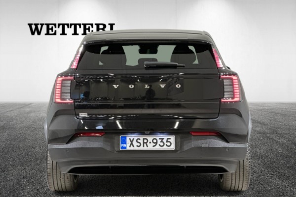 Esittelykuva VOLVO EX30 täyssähköautosta.