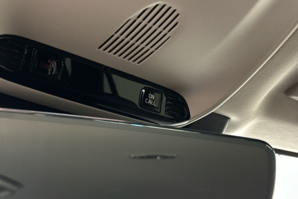 Esittelykuva VOLVO XC90 lataushybridiautosta.