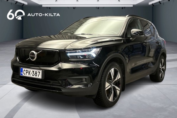 Esittelykuva Volvo XC40 täyssähköautosta.