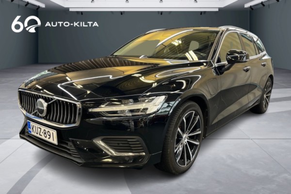 Esittelykuva VOLVO V60 lataushybridiautosta.