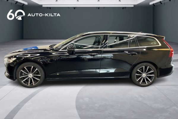Esittelykuva VOLVO V60 lataushybridiautosta.