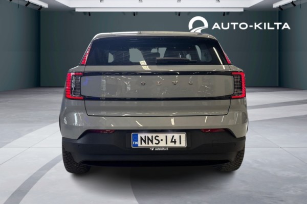 Esittelykuva Volvo EX30 täyssähköautosta.