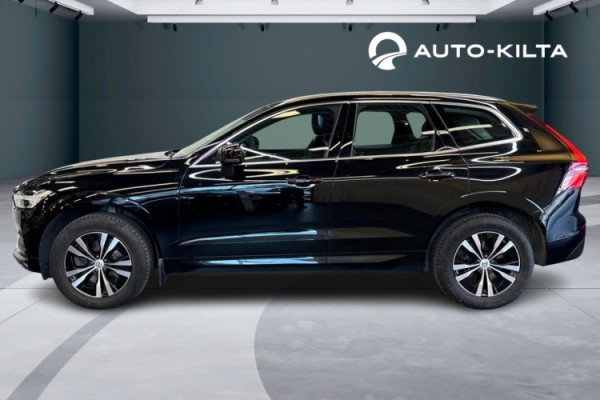 Esittelykuva Volvo XC60 kevythybridiautosta.
