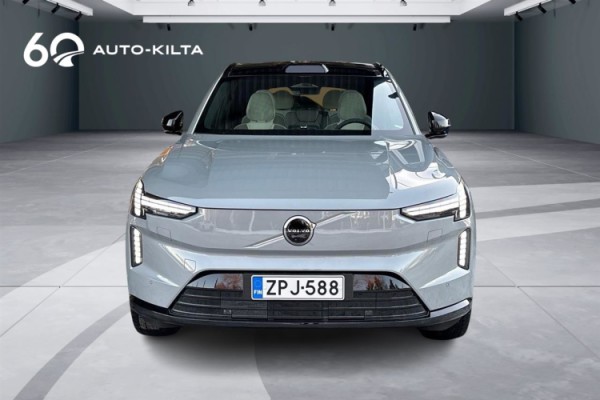 Esittelykuva Volvo EX90 täyssähköautosta.