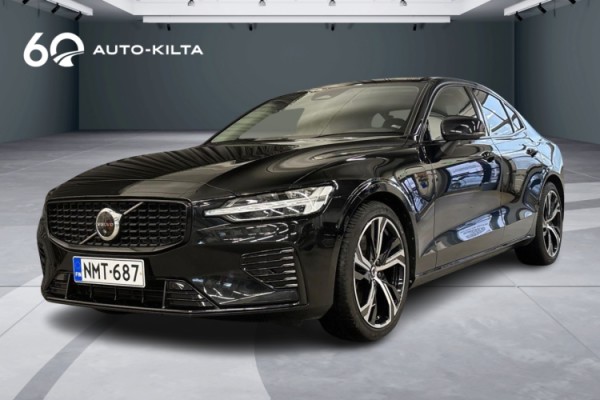 Esittelykuva Volvo S60 lataushybridiautosta.