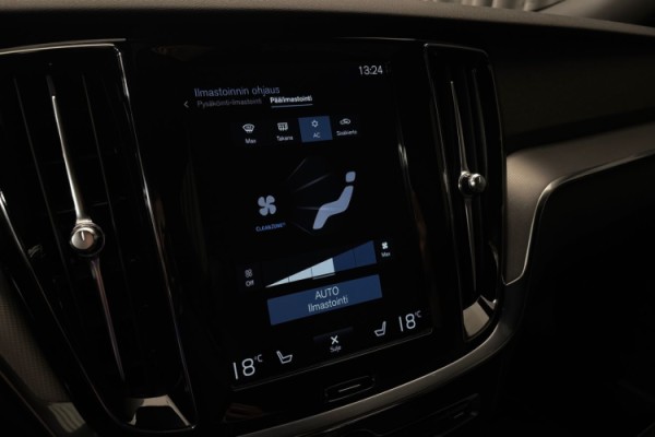 Esittelykuva Volvo V60 lataushybridiautosta.